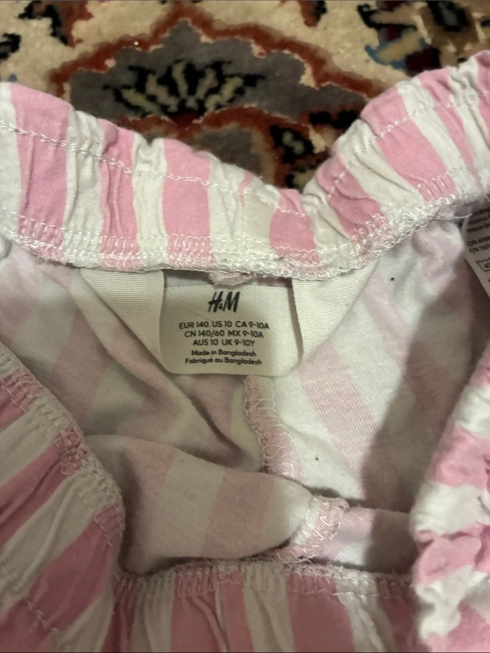 Pink and white kids large (10) shorts